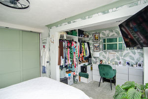 Photo 7- click for photo gallery